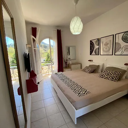 Ameli With Mountain View And Private Parking *