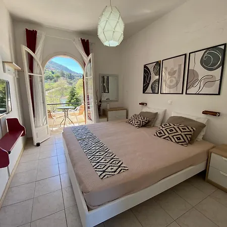 Ameli With Mountain View And Private Parking Apartment Vatos