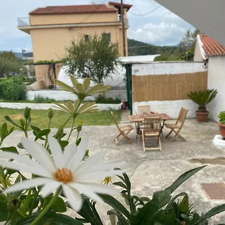 Ameli With Mountain View And Private Parking